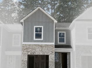 530 Crown Dr, Emerson, GA 30137