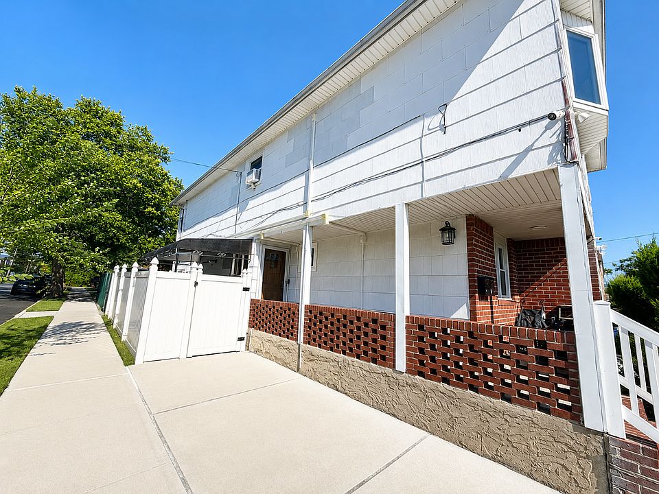 1st image of 97 Spratt Ave #1
