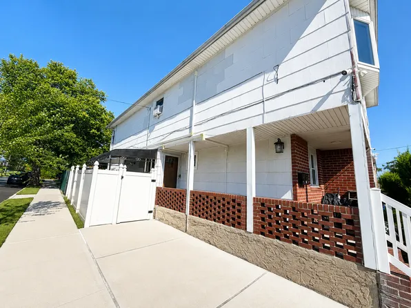 97 Spratt Ave #1, Staten Island, NY 10306