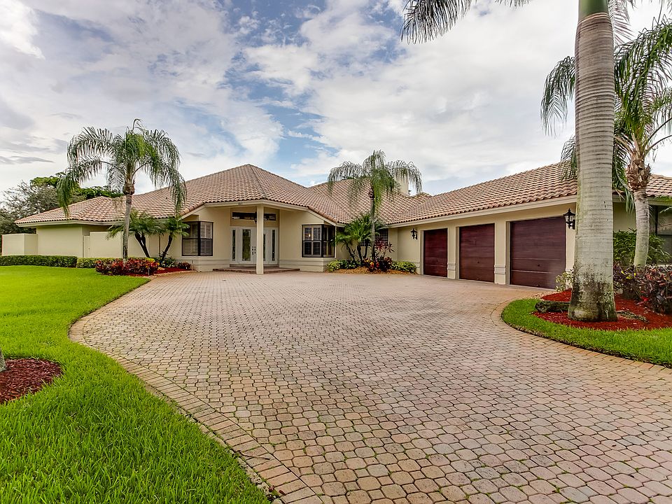 1st image of 7811 Galleon Ct