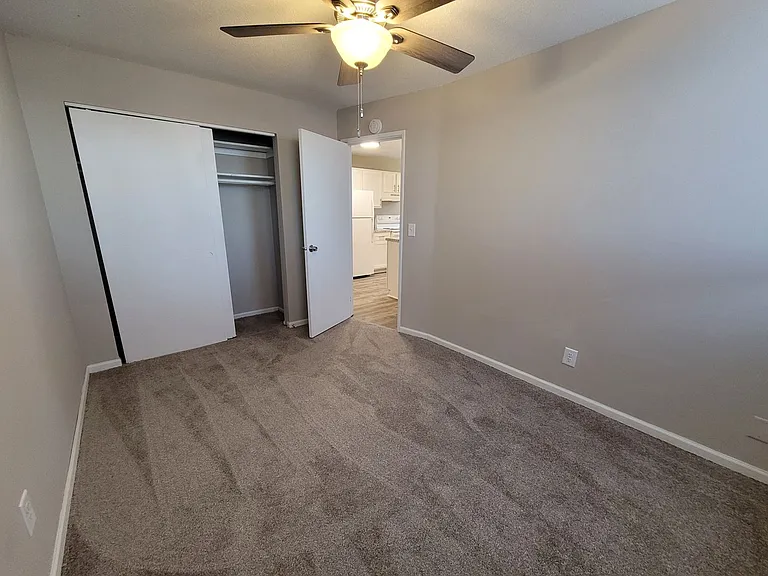 St. Anthony Park Apartments — Photo 11