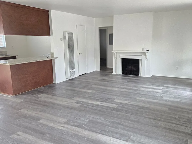 7802 Shaffer Cir — Photo 2