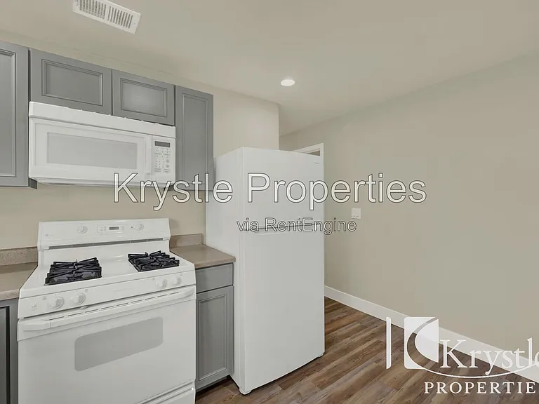 314 Marin St — Photo 11