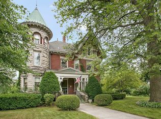 535 N 6th St, Manitowoc, WI 54220