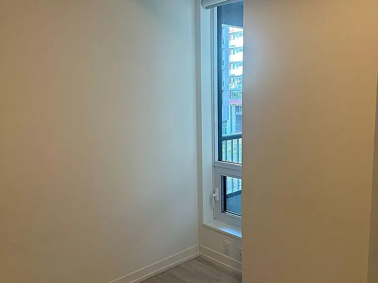 8868 Yonge St #225 — Photo 12