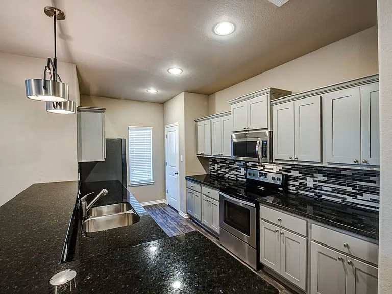 3314 Papa Bear Dr — Photo 6