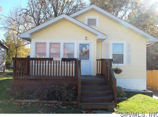 3313 Hillcrest Ave, Alton, IL 62002