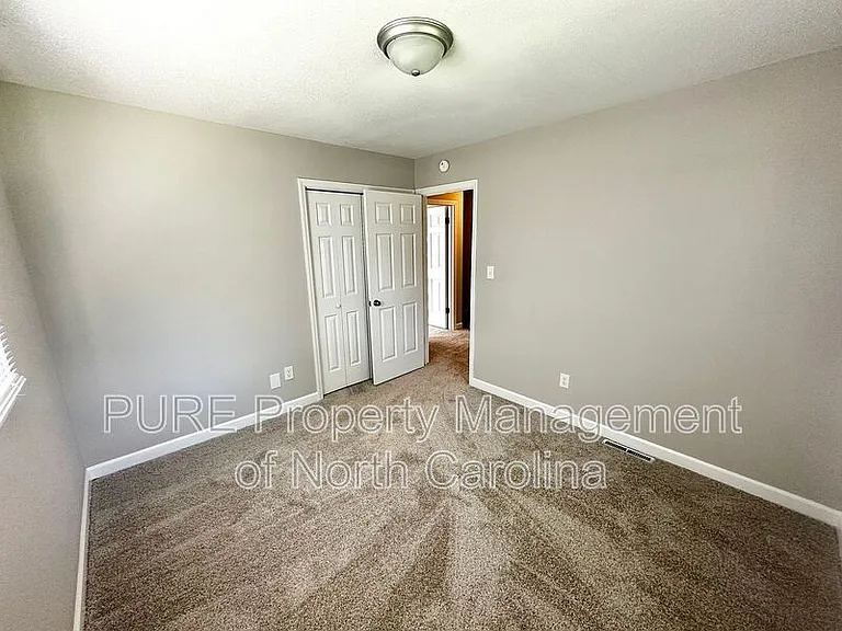 916 W 5th Ave #A — Photo 25