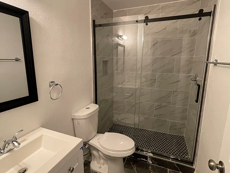 2250 W Southern Ave #16 — Photo 8