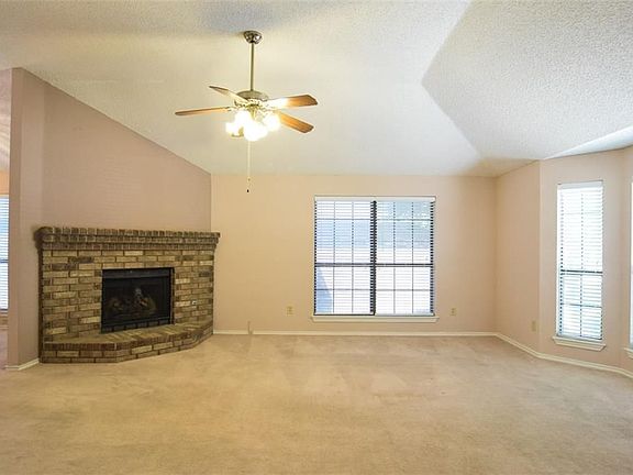 4th image of 626 Hanover Dr
