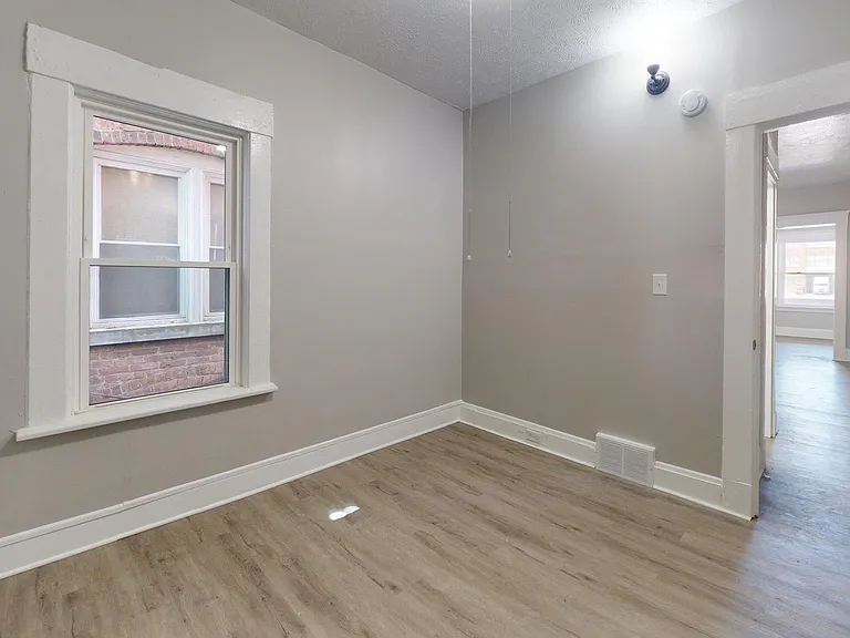 8111 Madison Ave — Photo 28