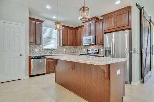 3rd image of 7966 De Haven St