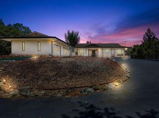 22000 Oak Ridge Dr, Grass Valley, CA 95945
