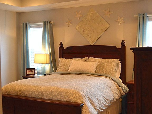 Master bedroom tray ceiling
