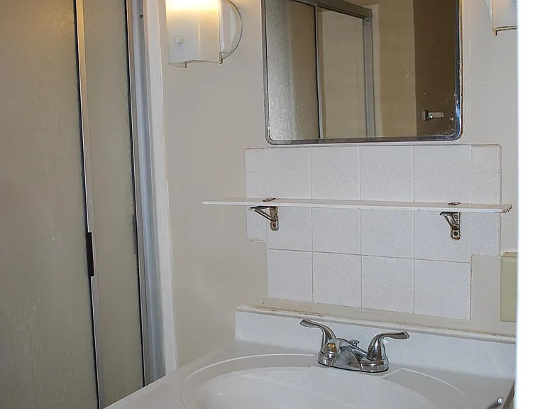 618 Stewart Ave #C — Photo 3