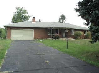 1818 Devon Dr, Springfield, OH 45503