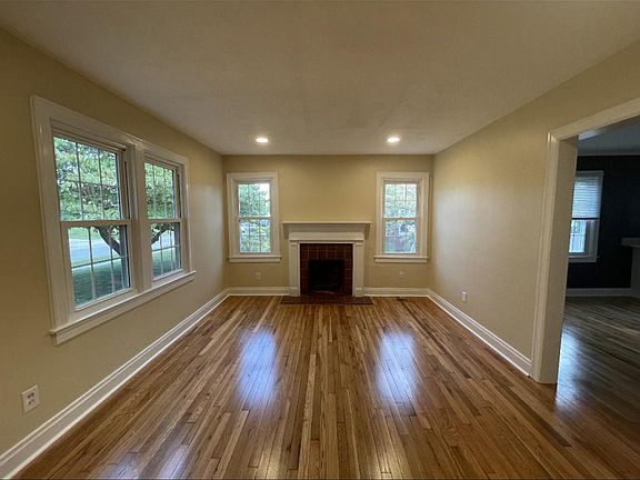 2nd image of 1732 Courtney Ave