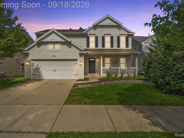 198 Penobscot Dr, Howell, MI 48843