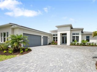 8766 Driftwood DR, NAPLES, FL 34114