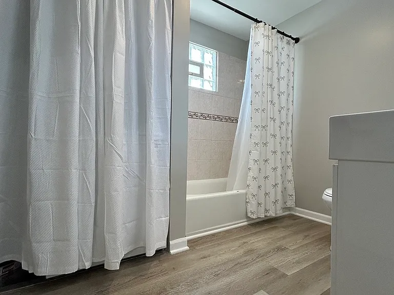 4834 N Ridgeway Ave #3 — Photo 6