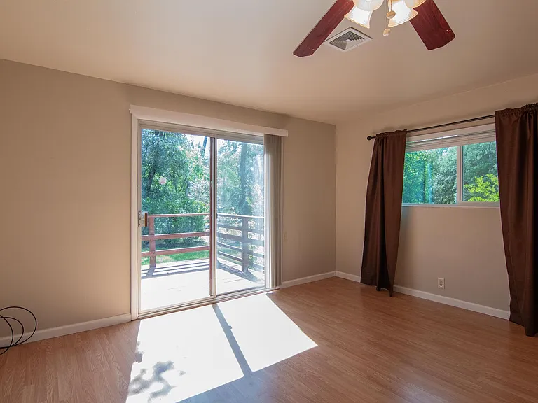 18623 Oasis Rd — Photo 21