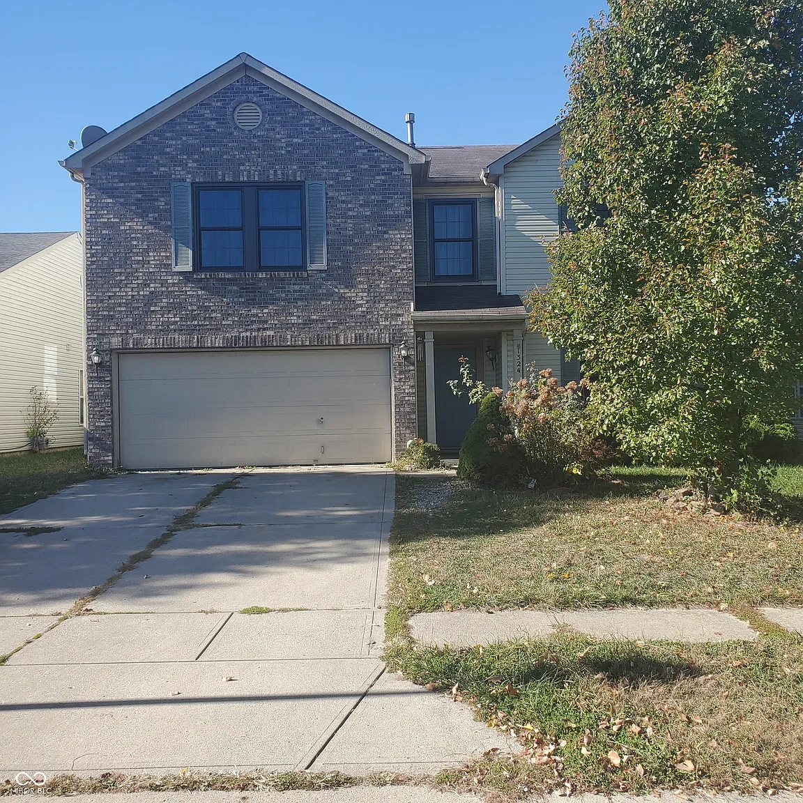 1324 Castleford Ln photo 1