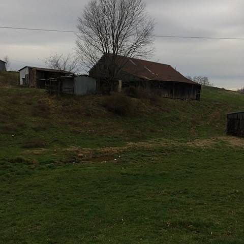 2nd image of 450 Vester Rd