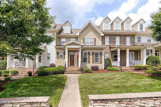 1109 Front Gate Ln — Photo 14