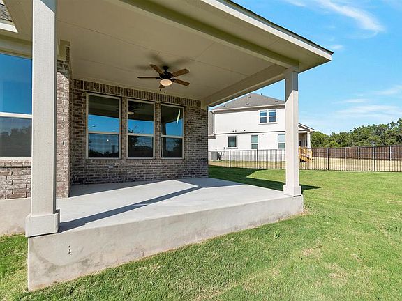 5th image of 1000 Elenora Dr #Prjx7d