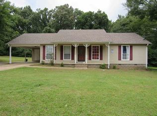 219 Smithfield Dr, Jackson, TN 38305