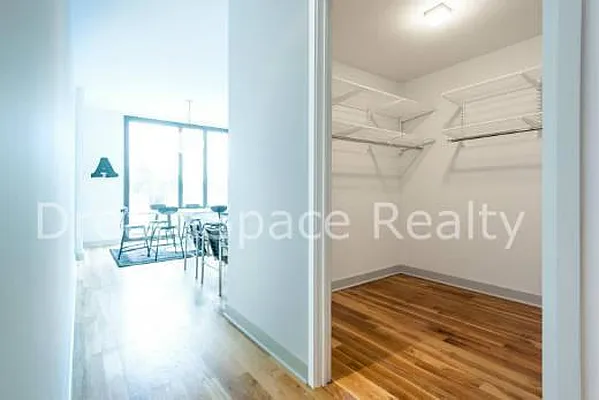Rented by Dream Space Realty | media 15