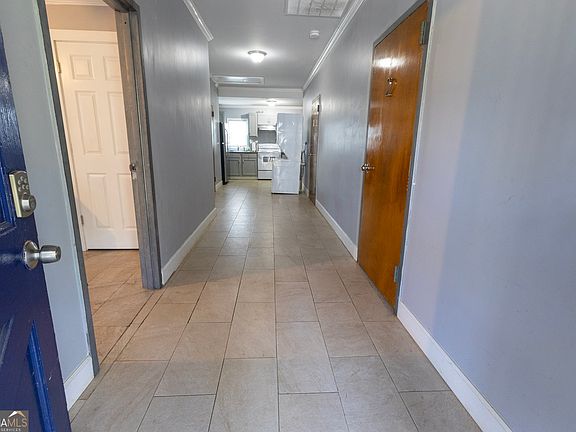 4th image of 1278 Jackson St