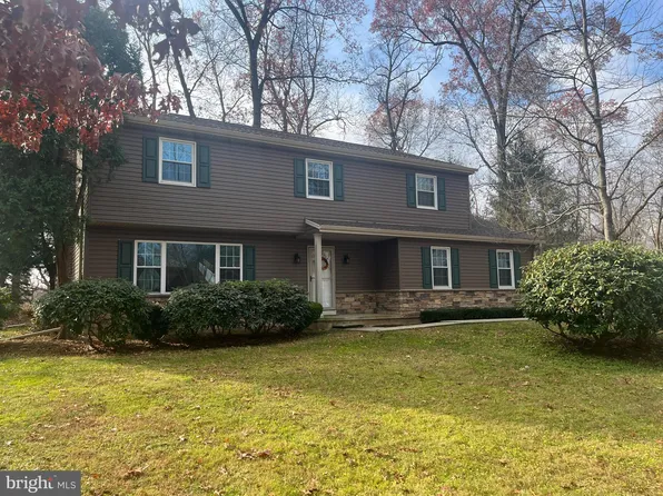 755 School Rd, York, PA 17407