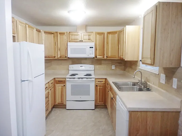706-708 Darby Ct #3 — Photo 6