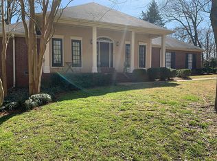 564 Highland Park Dr, Tupelo, MS 38801