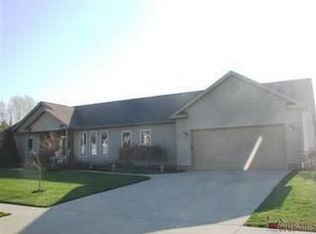 1824 Path View Cir, Louisville, OH 44641