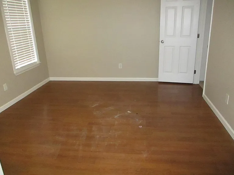 1219 Longpoint Dr — Photo 6