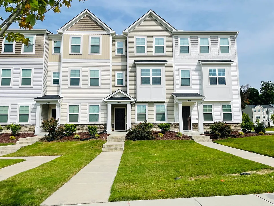2453 Kasota Ln