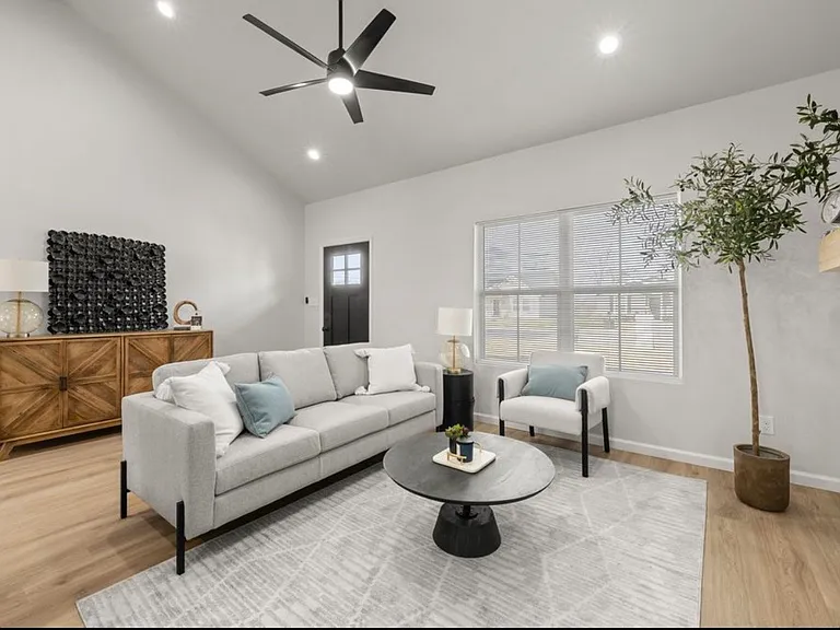 1628 Ewing Ave — Photo 14