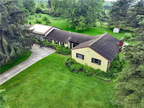 1161 Thurber Rd, Corning, NY 14830