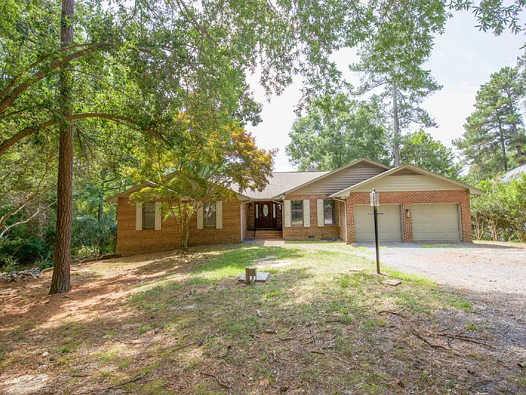 962 Water Oak Pl — Photo 2