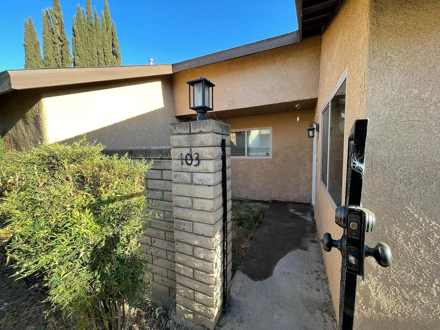 3448 N Marks Ave — Photo 4
