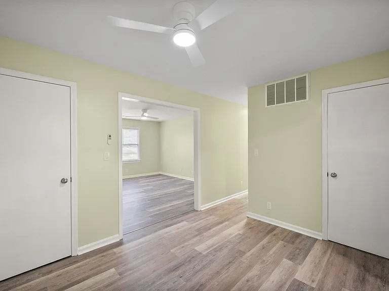 3301 Orchard Manor Cir — Photo 6
