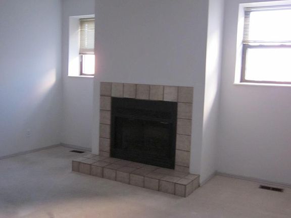 3rd image of 5592 Waterman Blvd #On