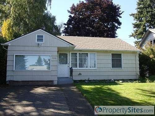 1st image of 4640 N Visscher St
