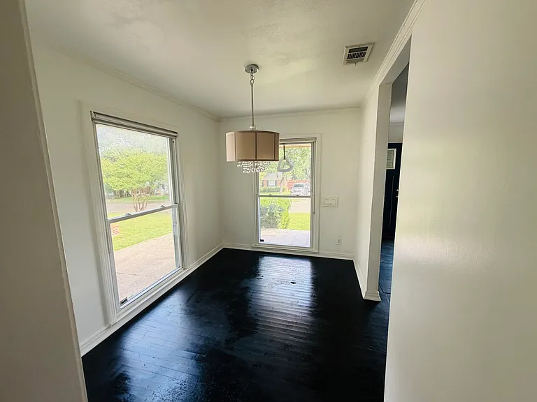 5912 Belgrade Ave — Photo 5