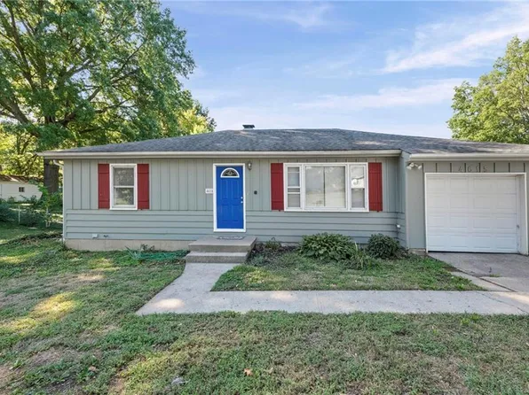 4615 NE 42nd St, Kansas City, MO 64117