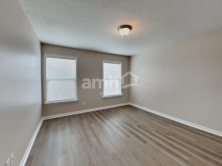 2376 Blackthorn Dr — Photo 18