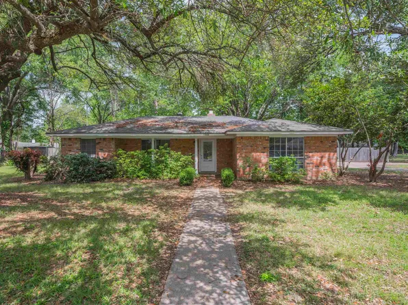 1909 Howard Dr, Monroe, LA 71201