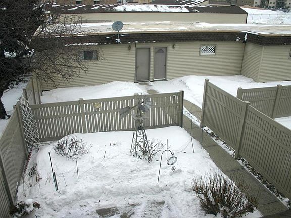 3rd image of 902 Belsly Blvd